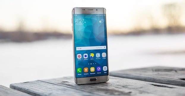 Поправка: Телефонът на Samsung казва, че нещо не е наред
