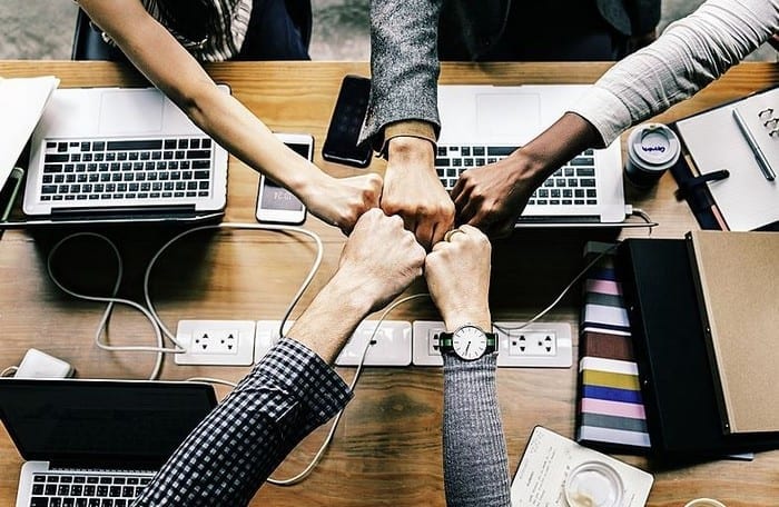 Oprava Microsoft Teams: Nevidím zdieľanú obrazovku na PC