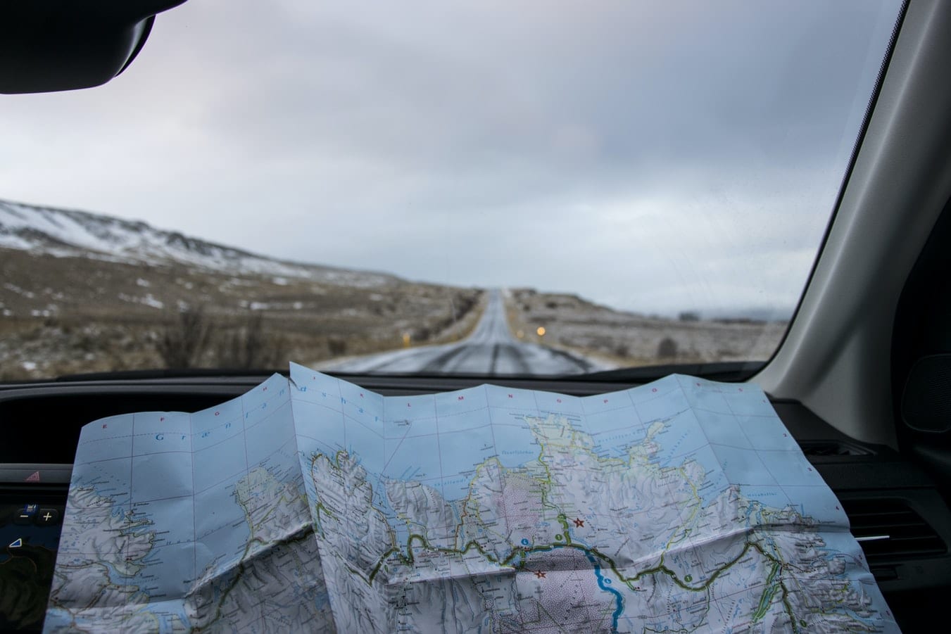 Αλλαγή ρυθμίσεων φωνής για την εφαρμογή Waze