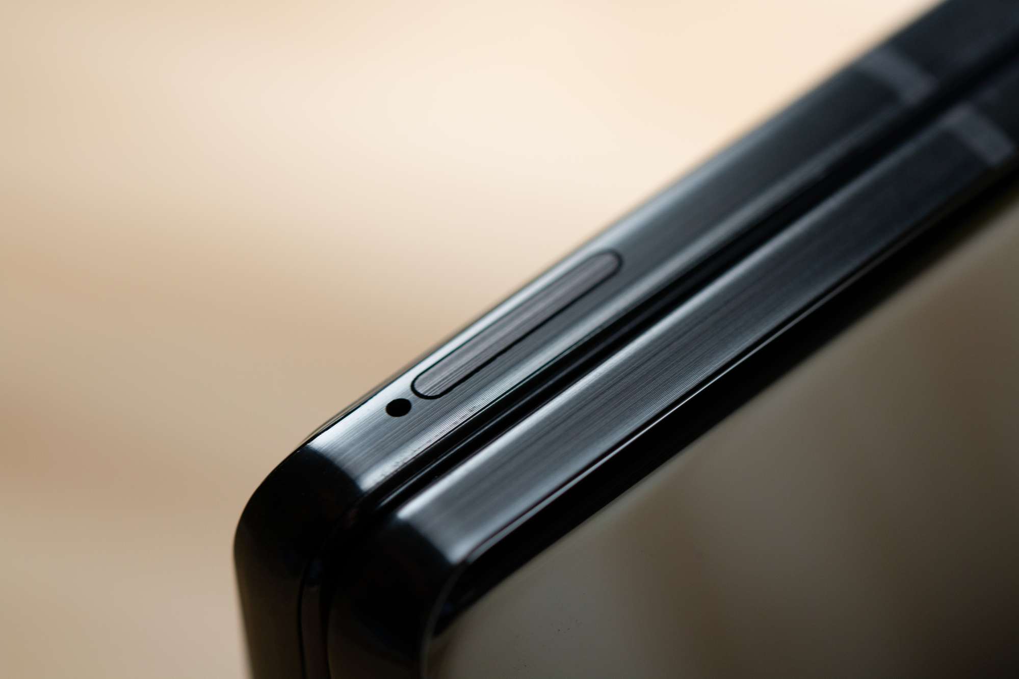 Kas Galaxy Z Fold 2-l on laiendatav mälu?