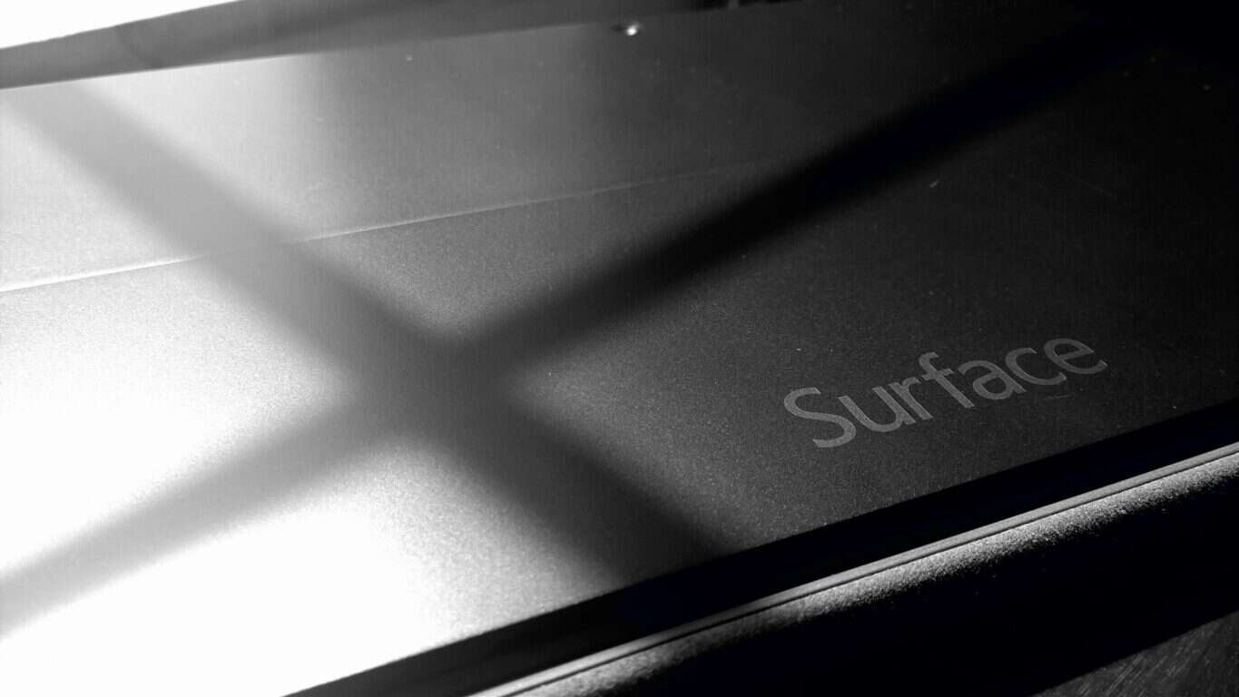 Kā sāknēt no USB atmiņas kartes Surface Pro ierīcēs