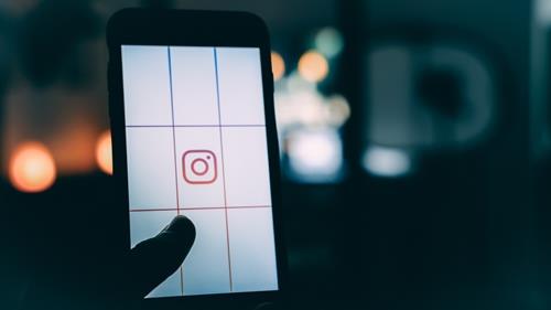 Hur man stoppar Instagram från att zooma automatiskt