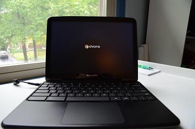 Slik slår du av berøringsskjermen på en Chromebook