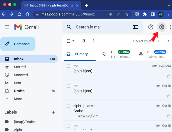 Kā pārtraukt e-pasta ziņojumu nonākšanu surogātpasta sarakstā pakalpojumā Gmail