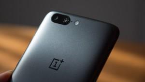 „OnePlus 5“ apžvalga: „OnePlus 5T“ yra dar geresnis, kai kaina nedidėja