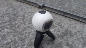 Samsung Gear 360 anmeldelse: Et flott 360-graders kamera, men det spiller bare pent med Galaxy-telefoner