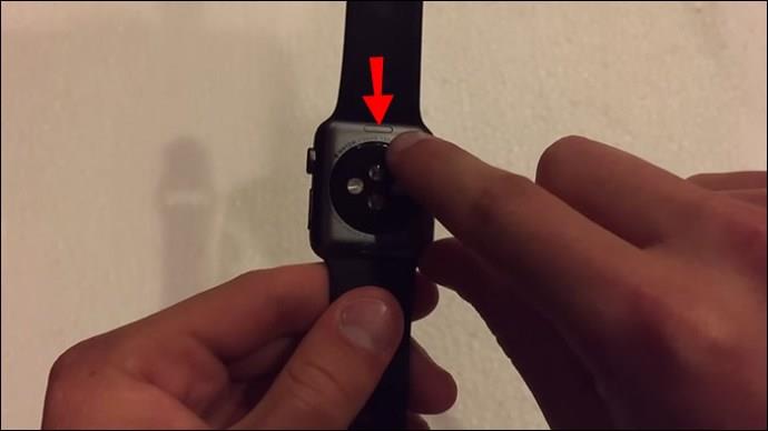 Kaip nuimti „Apple Watch“ apyrankę