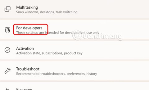 Slik legger du til Avslutt oppgave på oppgavelinjen i Windows 11