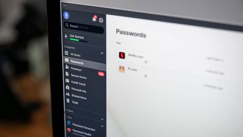 Γιατί αυτή η ενσωματωμένη λειτουργία Διαχείρισης Διαπιστευτηρίων στα Windows δεν μπορεί να αντικαταστήσει έναν διαχειριστή κωδικών πρόσβασης;