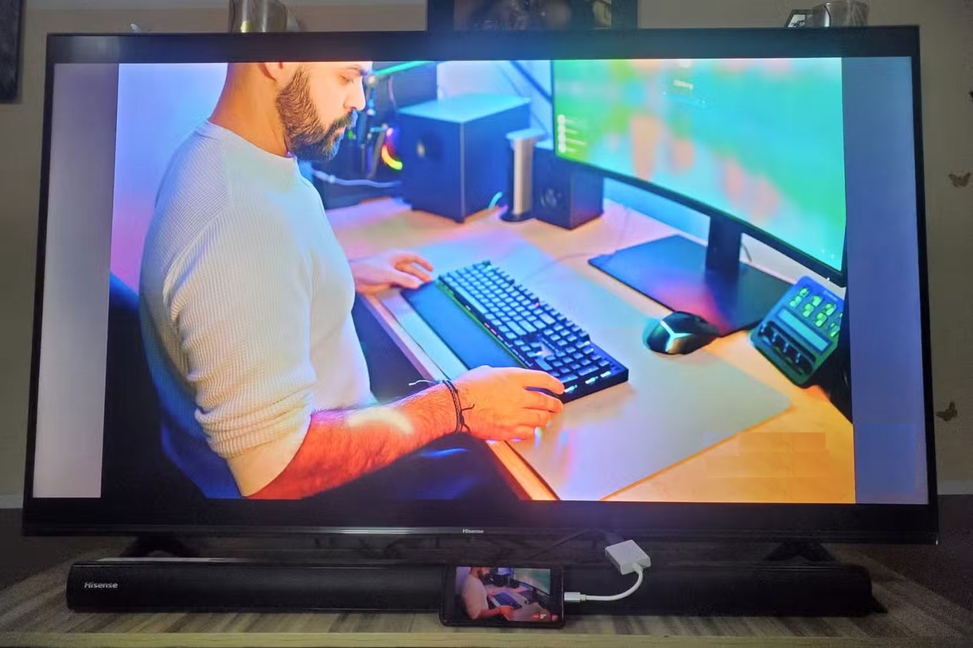 10 įrenginių, kuriuos galima prijungti prie išmaniojo telefono įkrovimo prievado