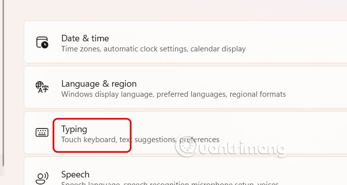 Ako zmeniť predvolené jazykové skratky vo Windowse 11