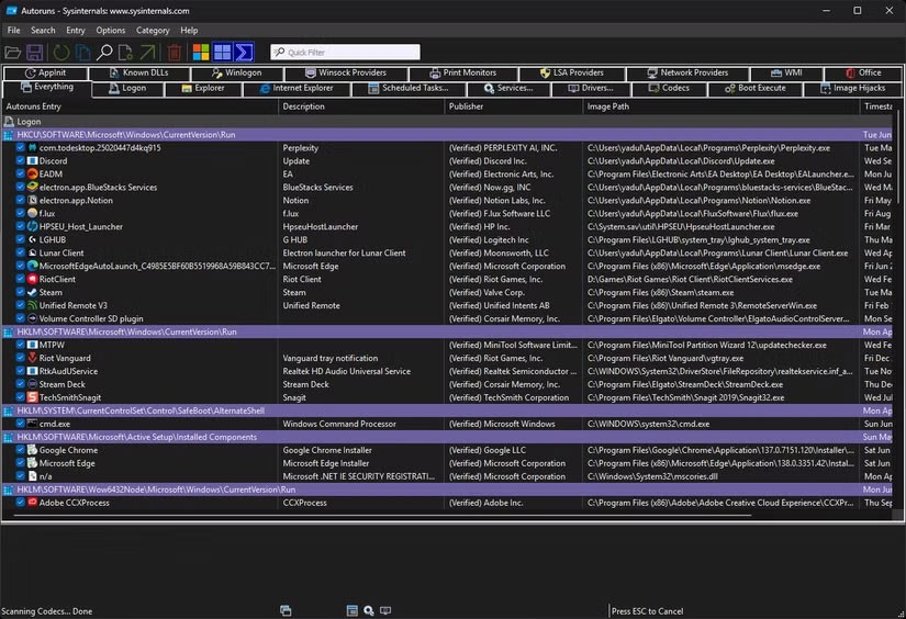 5 gratis verktøy for å finne spionprogrammer og reklameprogrammer på PC-en din 5 gratis verktøy for å finne spionprogrammer og reklameprogrammer på PC-en din