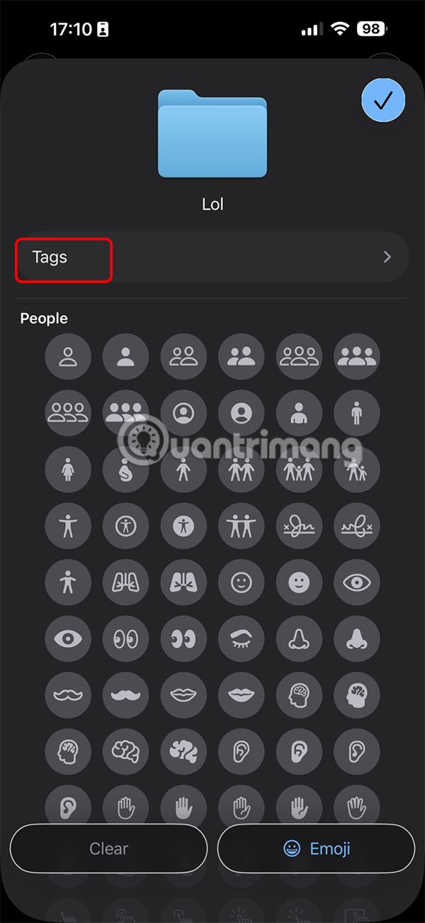 Kaip pakeisti aplanko spalvą „iPhone“ failų programoje