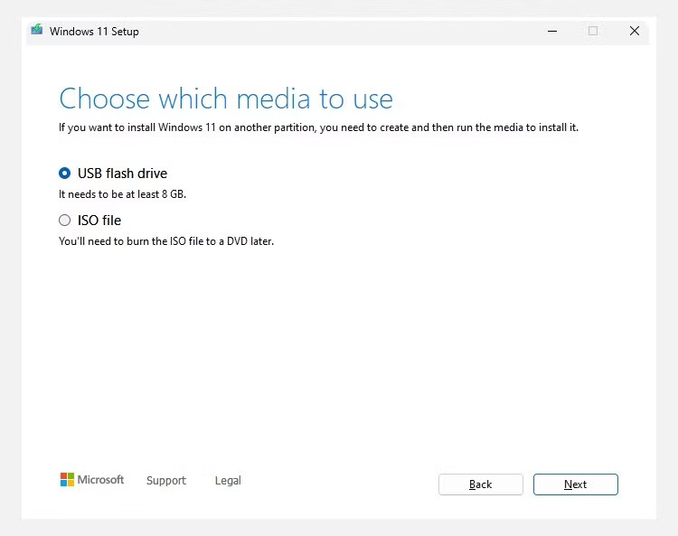 Popravite Windows brez izgube podatkov z enim samim USB-ključem