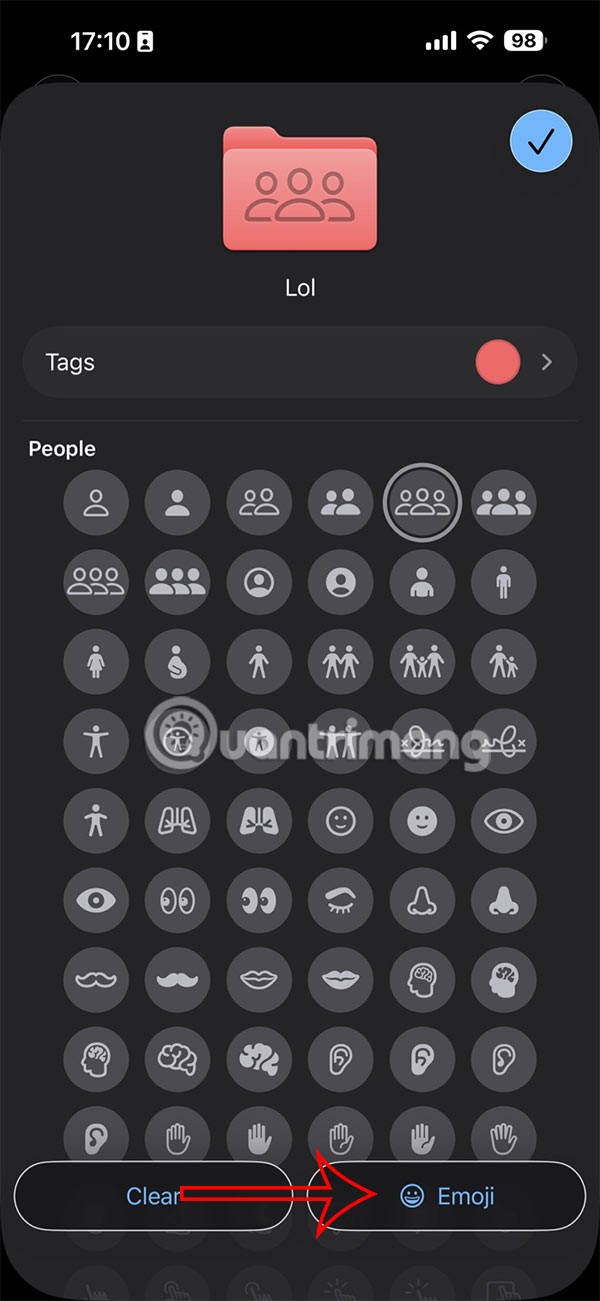 Kaip pakeisti aplanko spalvą „iPhone“ failų programoje