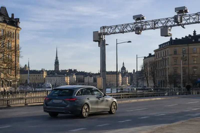 Betalar man trängselskatt på lördagar och söndagar? Reglerna i Stockholm och Göteborg