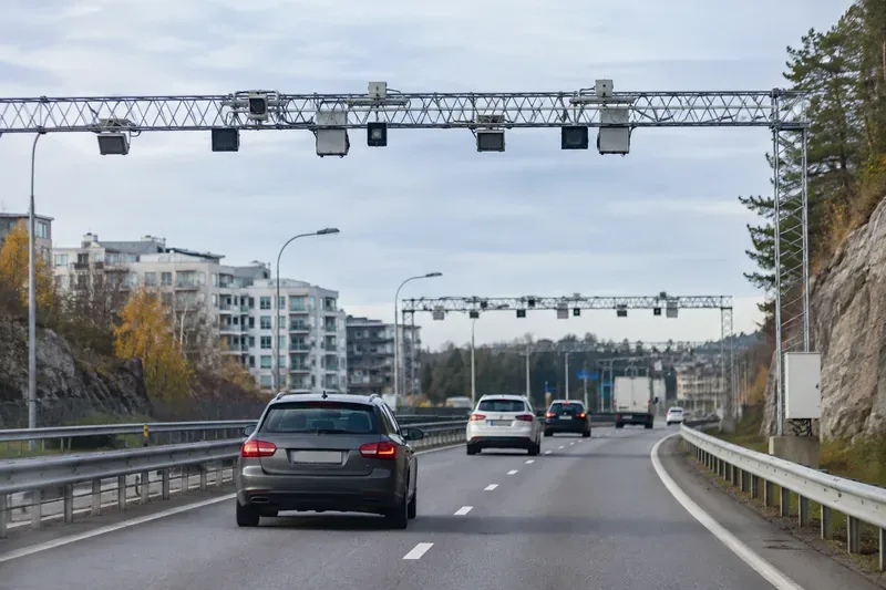 Flera passager samma dag – så mycket trängselskatt betalar du