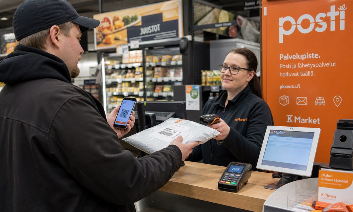 Pakettien jättö K market postipisteellä