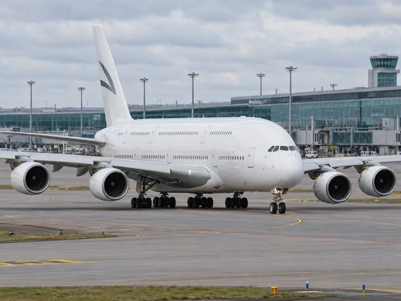 Airbus A380: miksi maailman suurin matkustajakone kiinnostaa yhä?