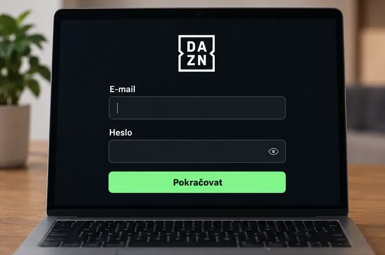 Formulář pro vytvoření účtu DAZN na notebooku s poli E-mail a Heslo a tlačítkem Pokračovat