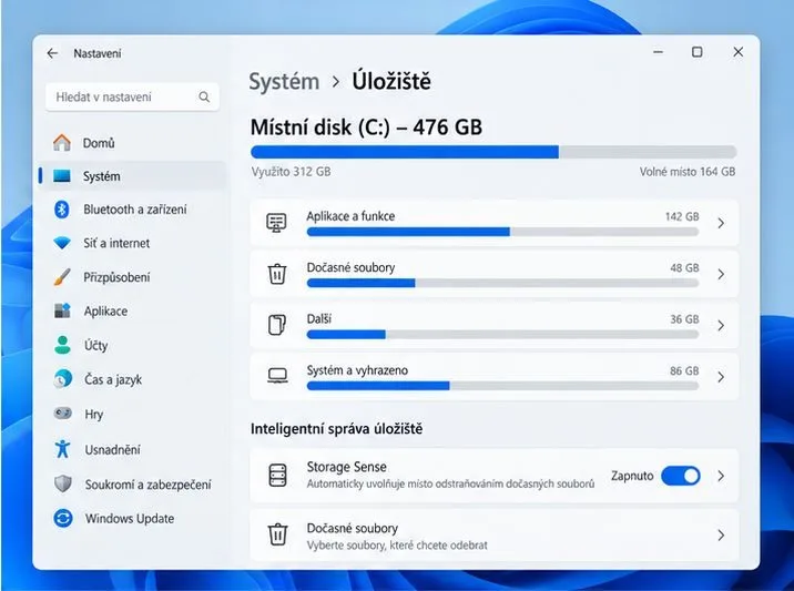 Nastavení Windows 11 v části Systém a Úložiště se zapnutou inteligentní správou úložiště.
