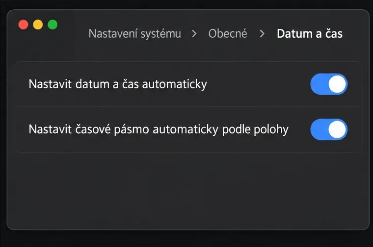 Tmavé okno nastavení Macu v části Nastavení systému, Obecné, Datum a čas se zapnutým automatickým datem a časovým pásmem podle polohy.